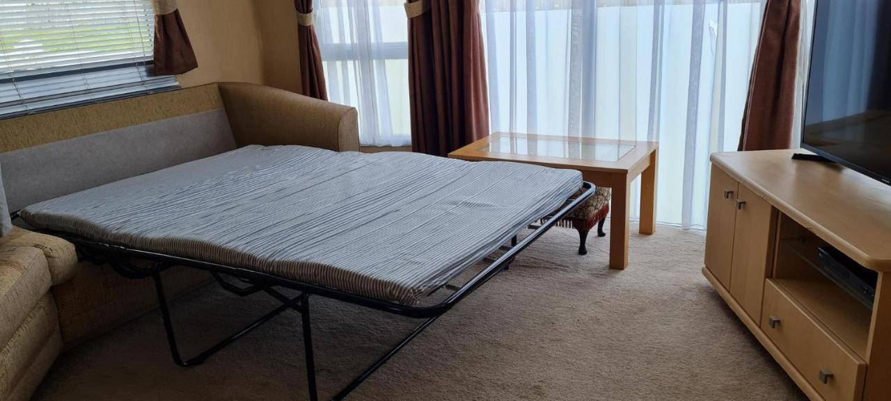 Lovely Caravan With Decking At Coral Beach Park In Lincolnshire Ref 77001C Hotel Ingoldmells Luaran gambar